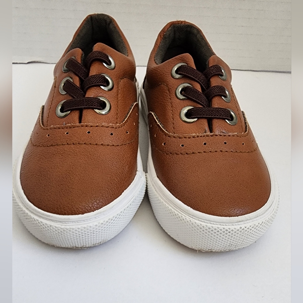 Size 7 Brown Toddler Shoe
